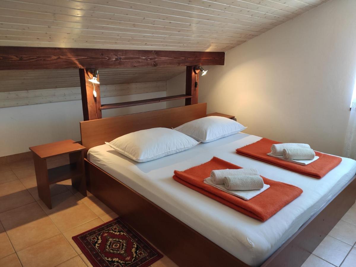 Apartments With A Parking Space Novalja, Pag - 6552 Екстериор снимка