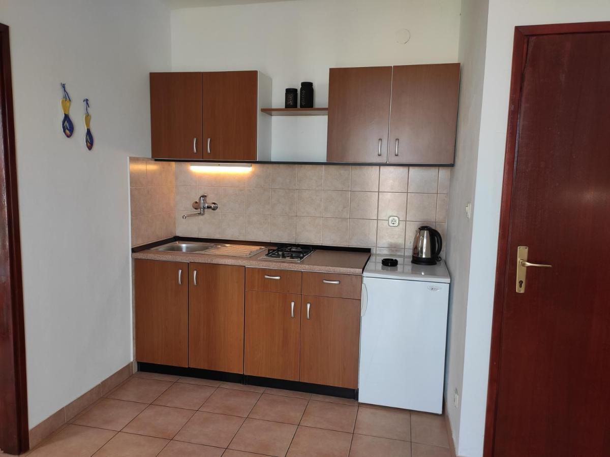 Apartments With A Parking Space Novalja, Pag - 6552 Екстериор снимка