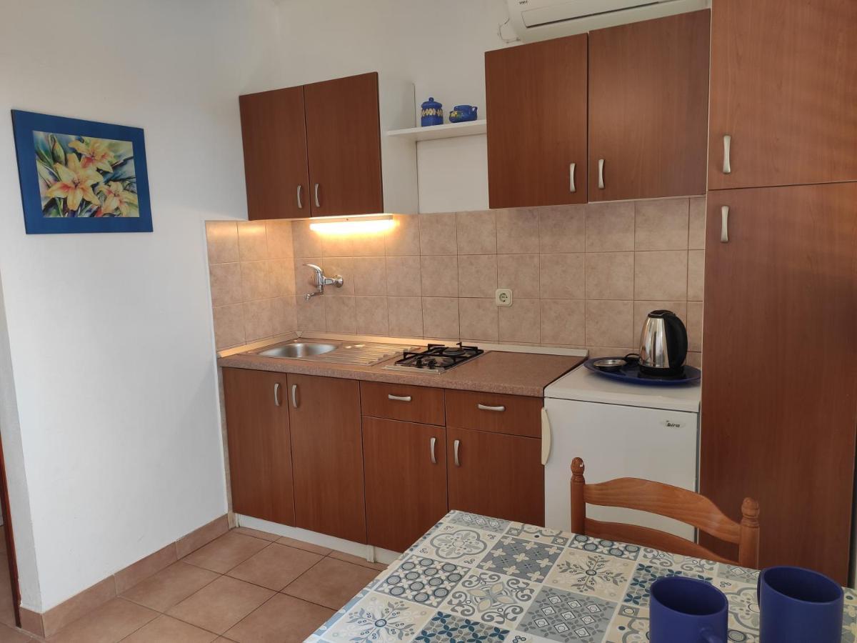 Apartments With A Parking Space Novalja, Pag - 6552 Екстериор снимка