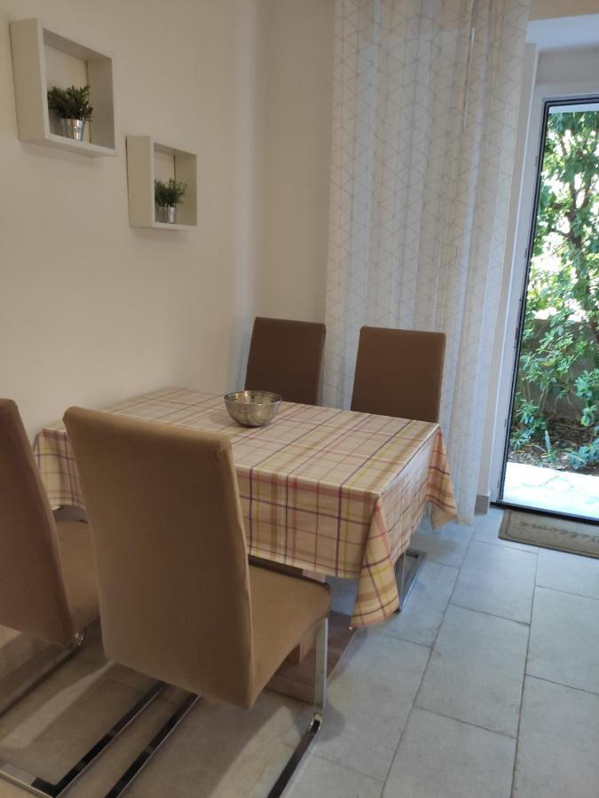 Apartments With A Parking Space Novalja, Pag - 6552 Екстериор снимка