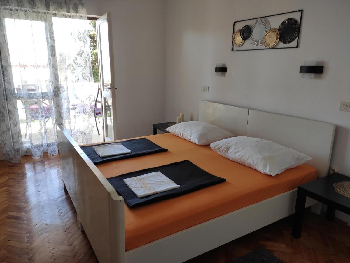 Apartments With A Parking Space Novalja, Pag - 6552 Екстериор снимка