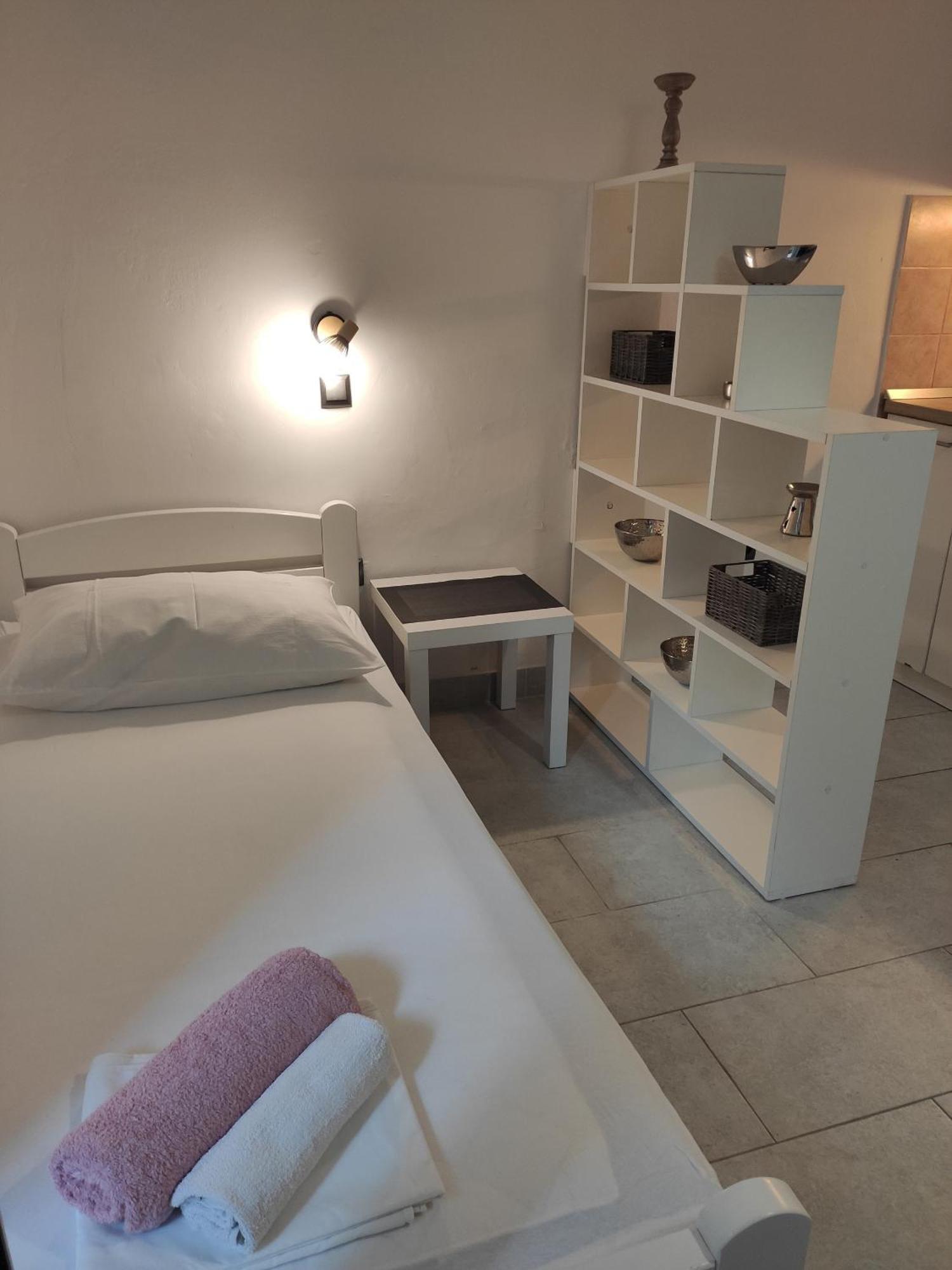 Apartments With A Parking Space Novalja, Pag - 6552 Стая снимка